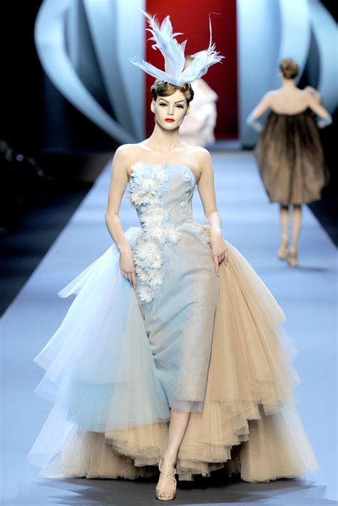 dior 2011 spring couture v magazine|Christian Dior Spring 2011 Couture Fashion Show .